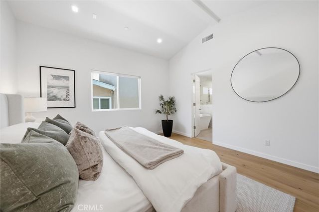 1427 15th Street, Manhattan Beach, CA 90266