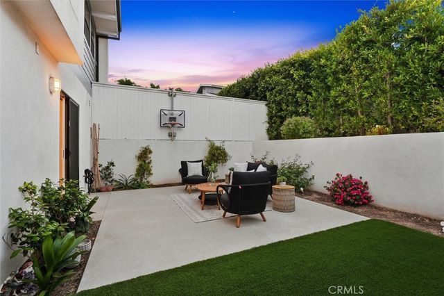 1427 15th Street, Manhattan Beach, CA 90266