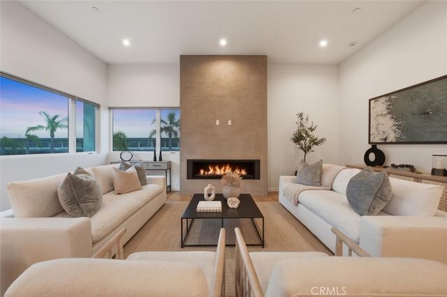 1427 15th Street, Manhattan Beach, CA 90266