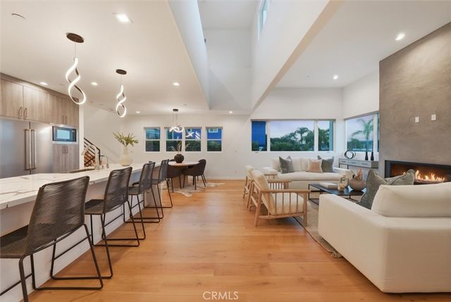 1427 15th Street, Manhattan Beach, CA 90266