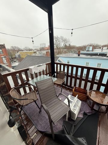 1054 Cambridge St 4R, Cambridge, MA 02139