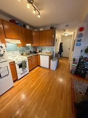 1054 Cambridge St 4R, Cambridge, MA 02139