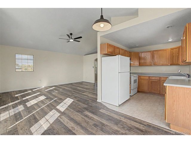 242 W Del Ray Dr, Pueblo, CO 81007