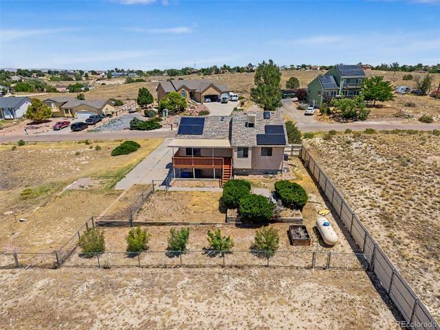 242 W Del Ray Dr, Pueblo, CO 81007