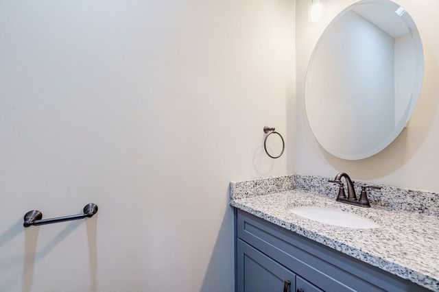 34 Depot Street 22, Hartwell, GA 30643