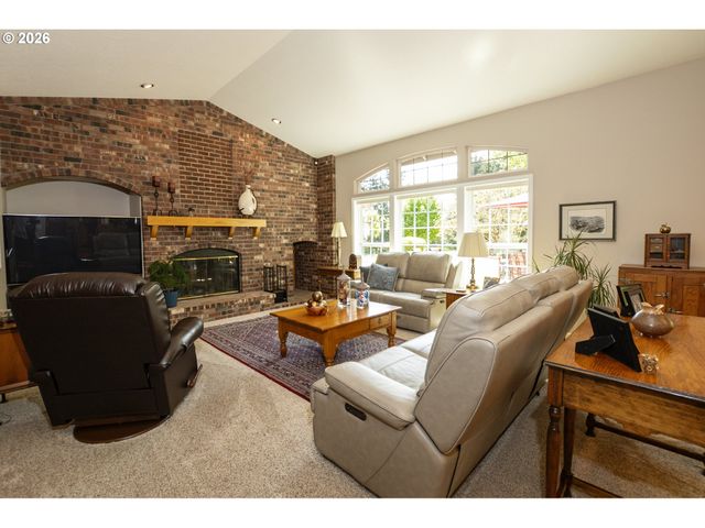 90150 SHORE Ln, Eugene, OR 97402