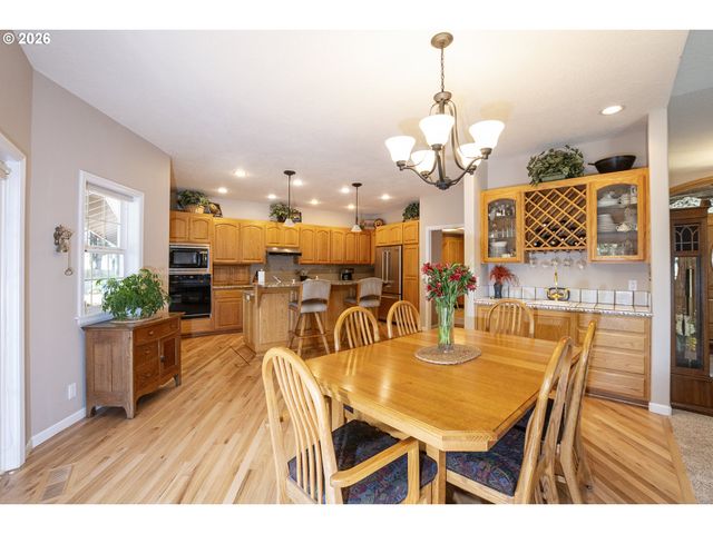 90150 SHORE Ln, Eugene, OR 97402