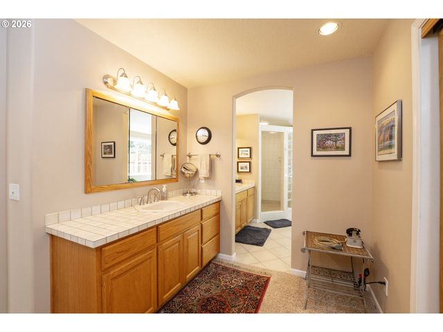 90150 SHORE Ln, Eugene, OR 97402