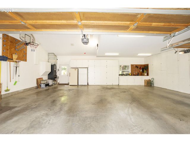90150 SHORE Ln, Eugene, OR 97402