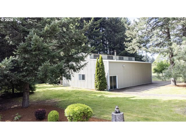 90150 SHORE Ln, Eugene, OR 97402