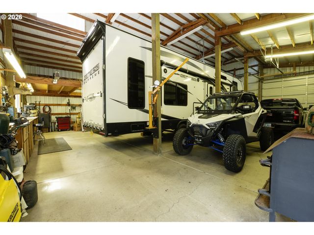 90150 SHORE Ln, Eugene, OR 97402