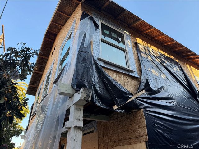 1230 S Bonnie Brae, Los Angeles, CA 90006