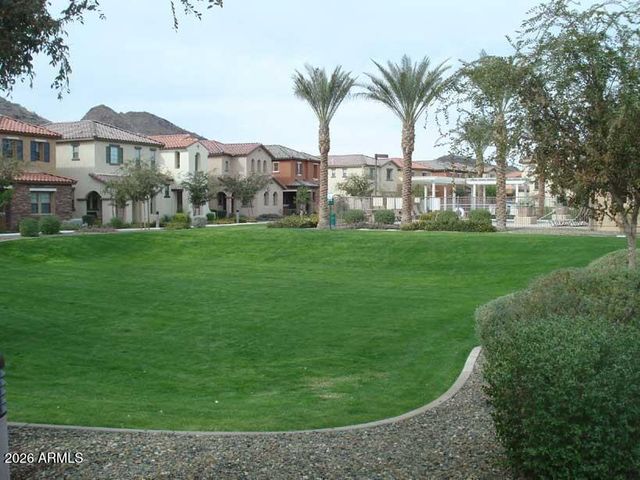 26007 N 53 Drive, Phoenix, AZ 85083