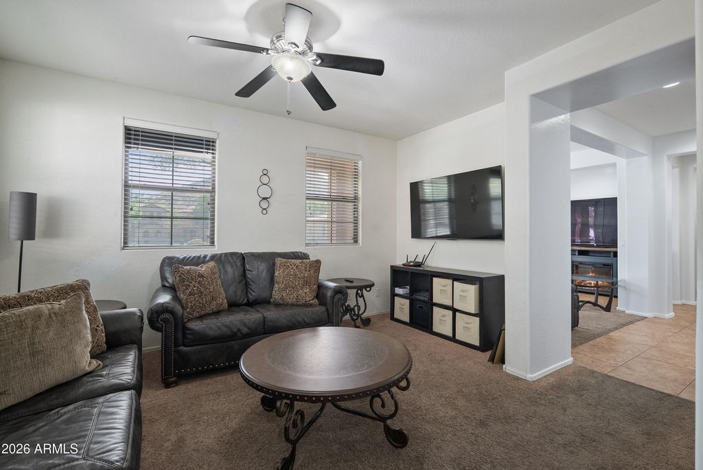 Image 10 of property listing at 26007 N 53 Drive, Phoenix, AZ 85083