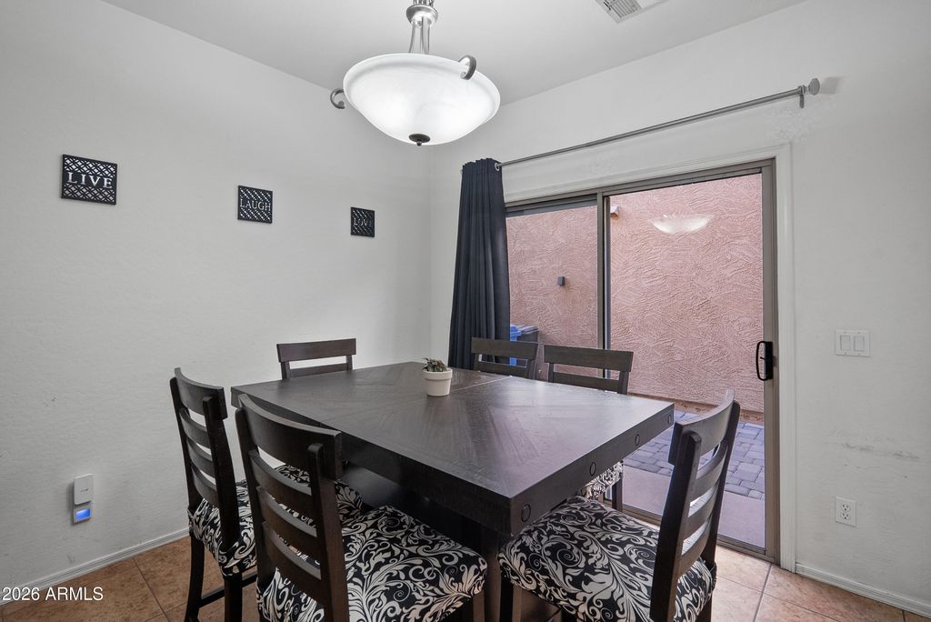 Image 13 of property listing at 26007 N 53 Drive, Phoenix, AZ 85083