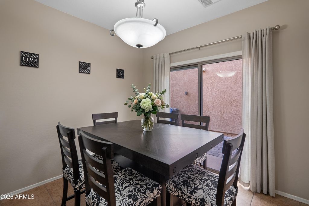 Image 14 of property listing at 26007 N 53 Drive, Phoenix, AZ 85083