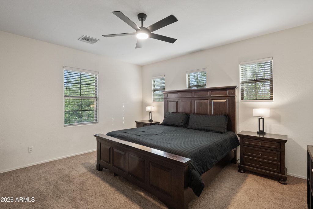 Image 16 of property listing at 26007 N 53 Drive, Phoenix, AZ 85083