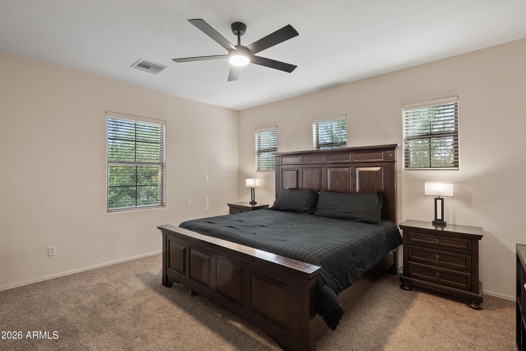 Image 17 of property listing at 26007 N 53 Drive, Phoenix, AZ 85083
