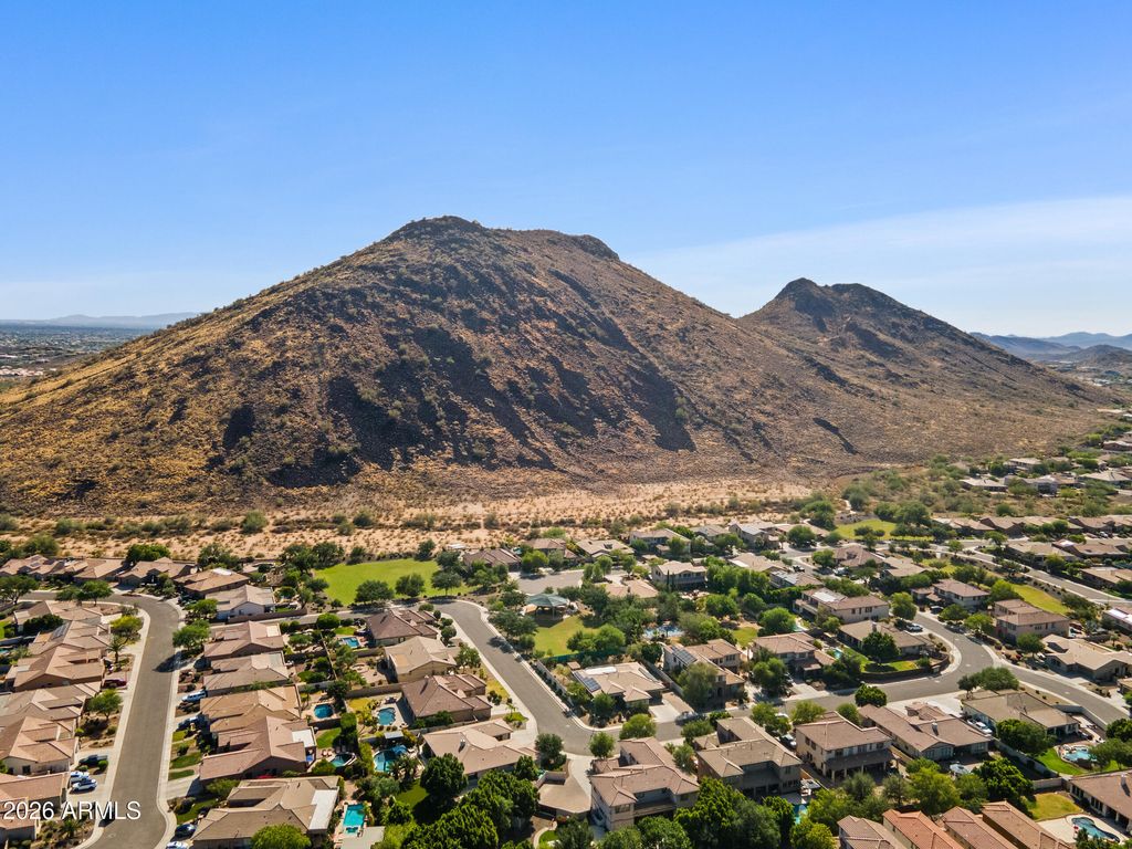 Image 25 of property listing at 26007 N 53 Drive, Phoenix, AZ 85083