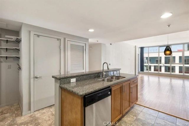 411 W Seaside Way 505, Long Beach, CA 90802
