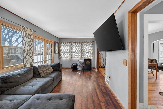 21 Powers Avenue, Madison, WI 53714