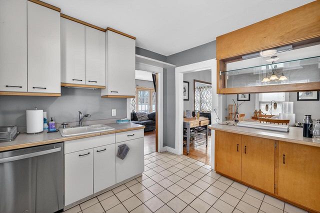 21 Powers Avenue, Madison, WI 53714