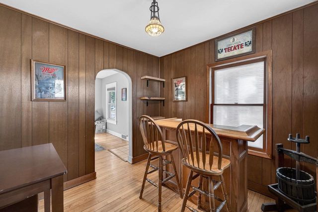 21 Powers Avenue, Madison, WI 53714