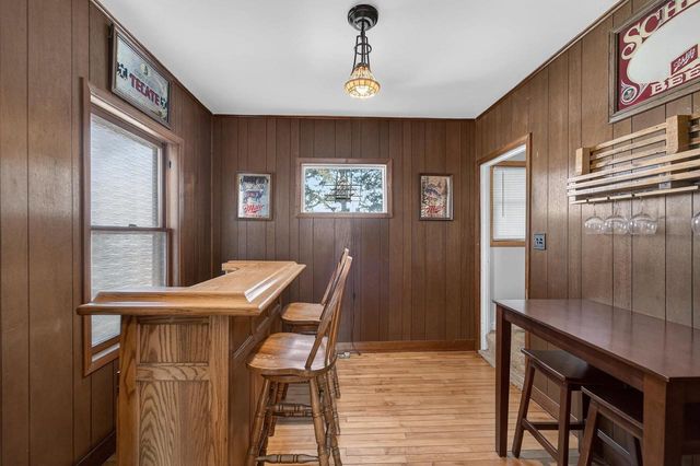 21 Powers Avenue, Madison, WI 53714