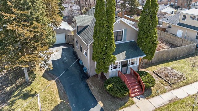 21 Powers Avenue, Madison, WI 53714