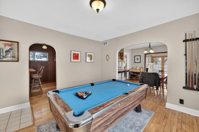 21 Powers Avenue, Madison, WI 53714