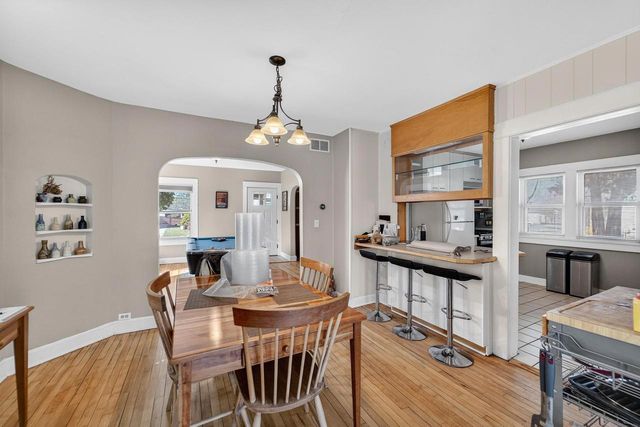 21 Powers Avenue, Madison, WI 53714