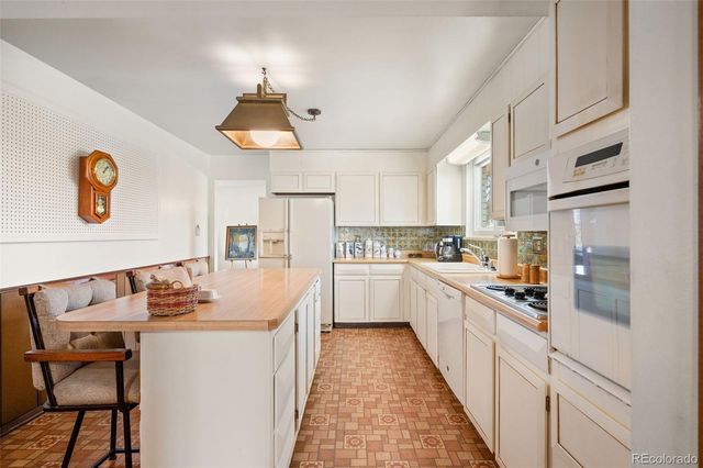 398 Uvalda Street, Aurora, CO 80011