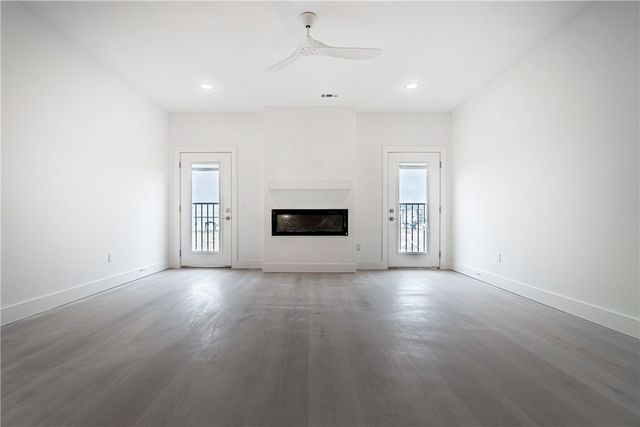 2661 SW Livingston Square 2, Bentonville, AR 72713
