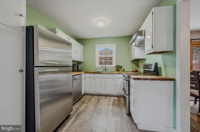 306 WILLA RD, Newark, DE 19711