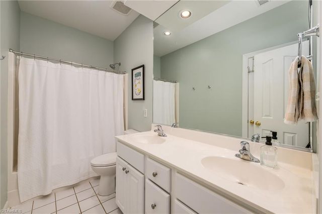 3010 Deercroft Lane, Clemmons, NC 27012