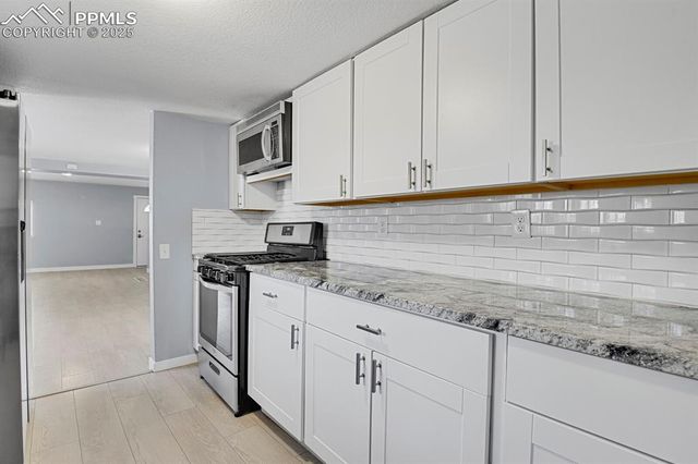 2409 Robinson Street, Colorado Springs, CO 80904