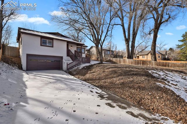 2409 Robinson Street, Colorado Springs, CO 80904