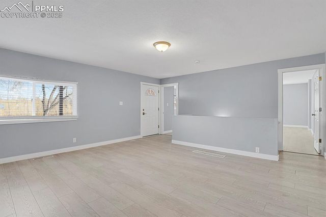 2409 Robinson Street, Colorado Springs, CO 80904