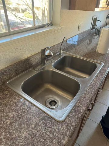 1515 Sandy Springs Road 2002, Houston, TX 77042