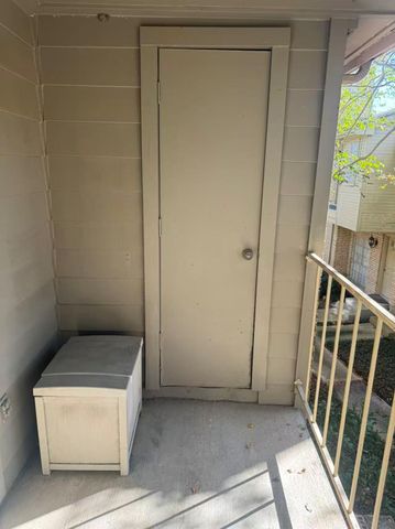 1515 Sandy Springs Road 2002, Houston, TX 77042