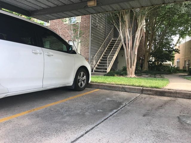 1515 Sandy Springs Road 2002, Houston, TX 77042