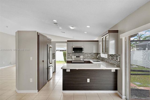 18946 NW 10th Street, Pembroke Pines, FL 33029