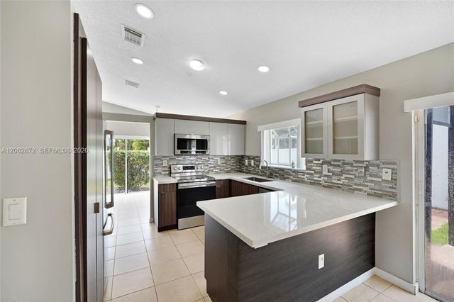 18946 NW 10th Street, Pembroke Pines, FL 33029