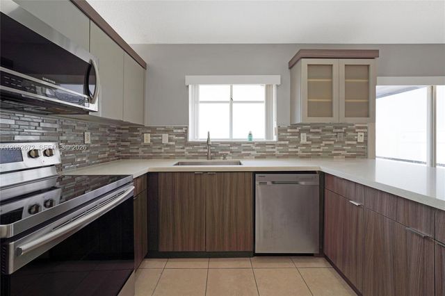 18946 NW 10th Street, Pembroke Pines, FL 33029