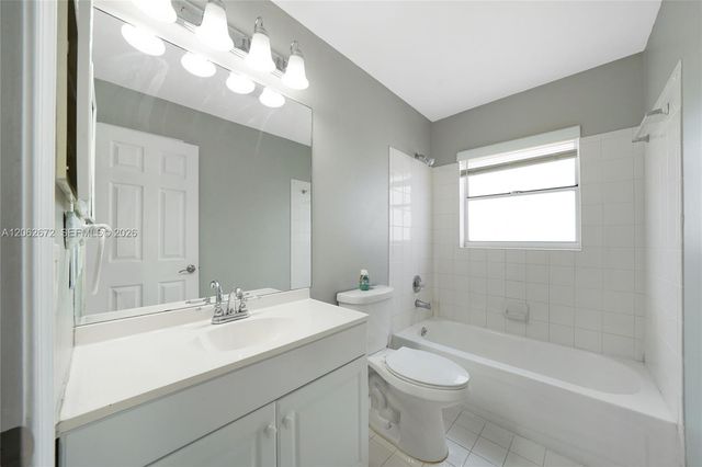 18946 NW 10th Street, Pembroke Pines, FL 33029