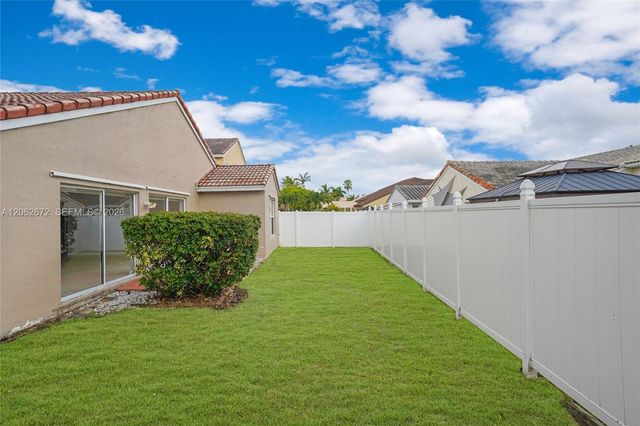 18946 NW 10th Street, Pembroke Pines, FL 33029