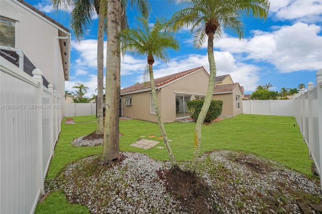 18946 NW 10th Street, Pembroke Pines, FL 33029