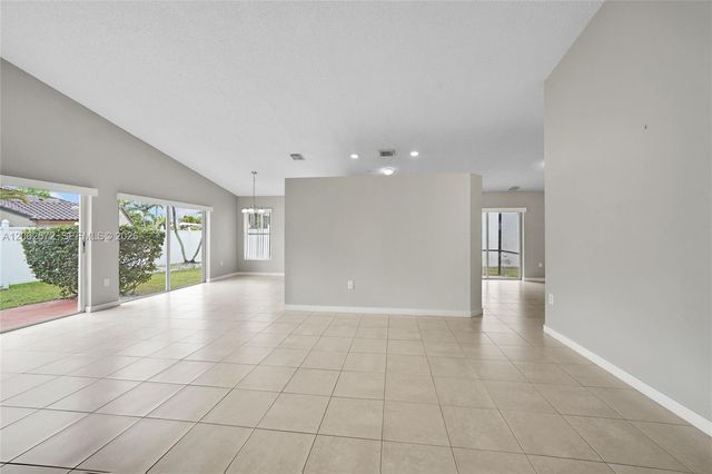 18946 NW 10th Street, Pembroke Pines, FL 33029
