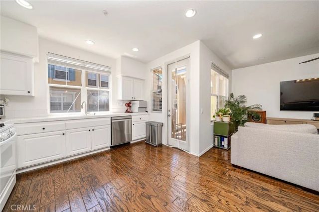 1406 Terra Bella, Irvine, CA 92602