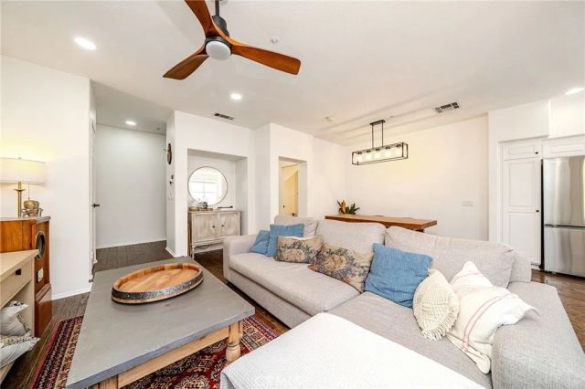 1406 Terra Bella, Irvine, CA 92602